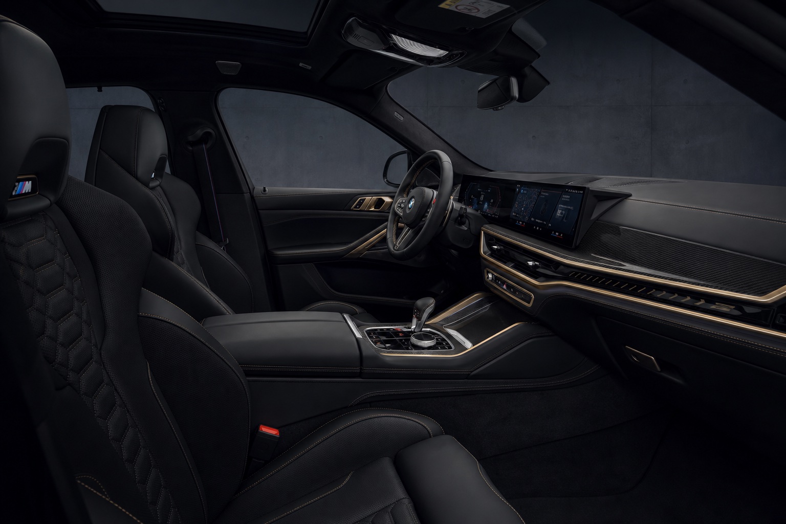 BMW X6 M Competition interior atmosphere